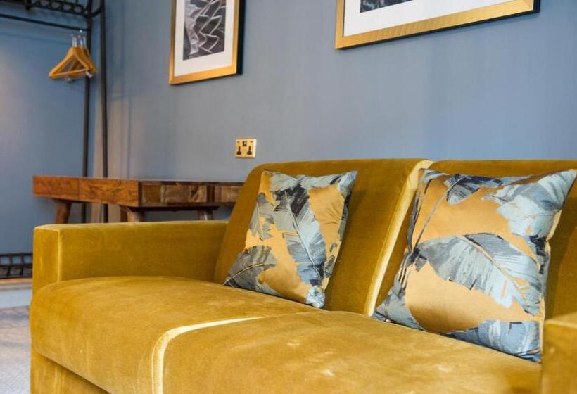 Отель The Bulls Head By Innkeeper S Collection