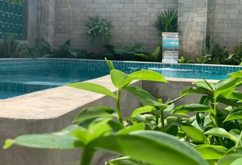 هتل The J Break Boutique