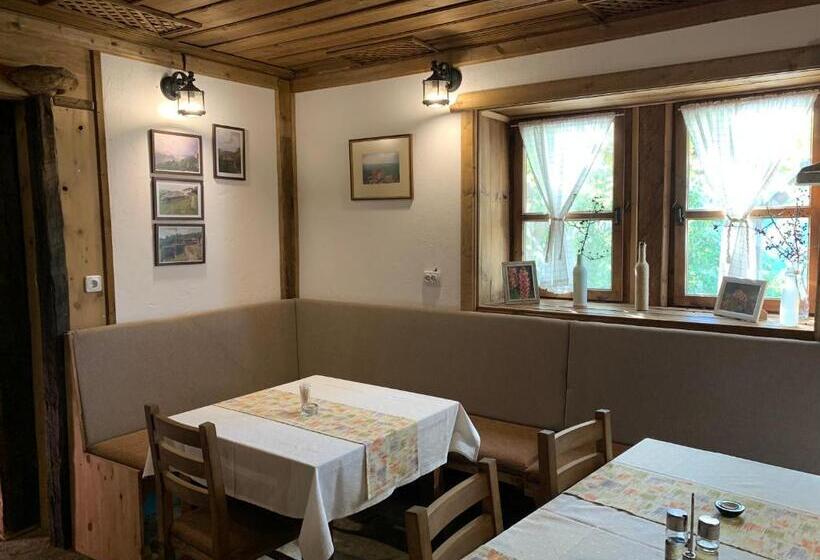 膳宿费 Family Hotel Byalata Kashta