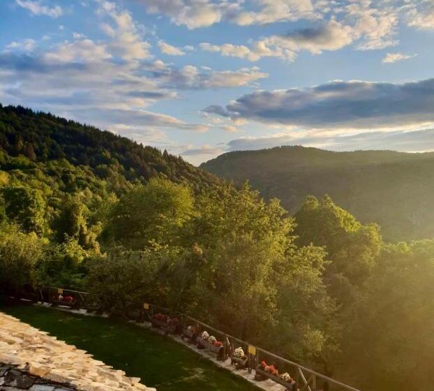 膳宿费 Family Hotel Byalata Kashta