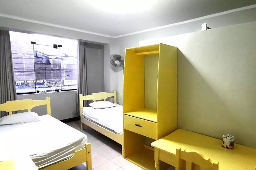 پانسیون Hostal Las Palmeras