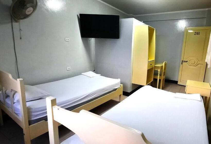 פנסיון Hostal Las Palmeras