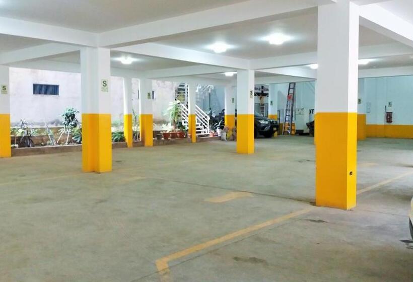 פנסיון Hostal Las Palmeras