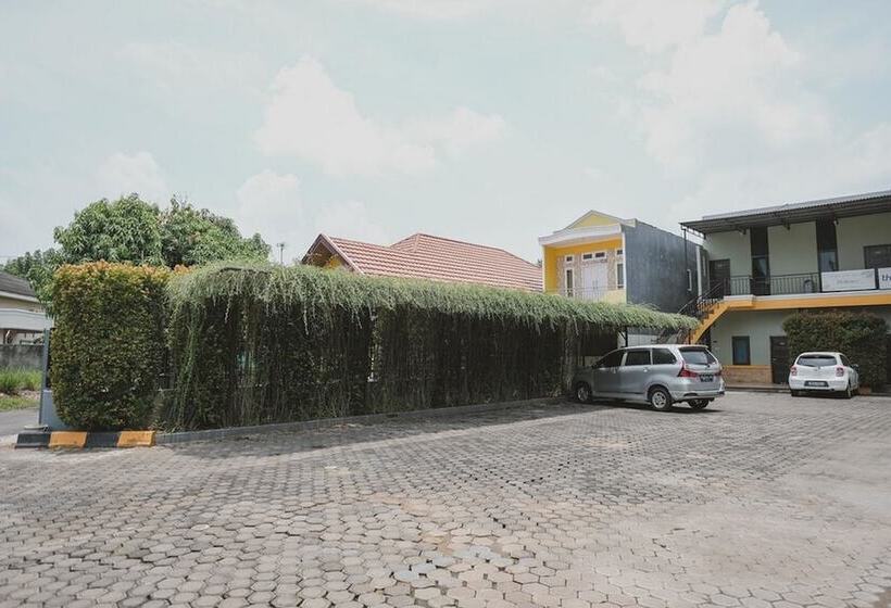 펜션 Reddoorz Syariah Near Kantor Walikota Jambi