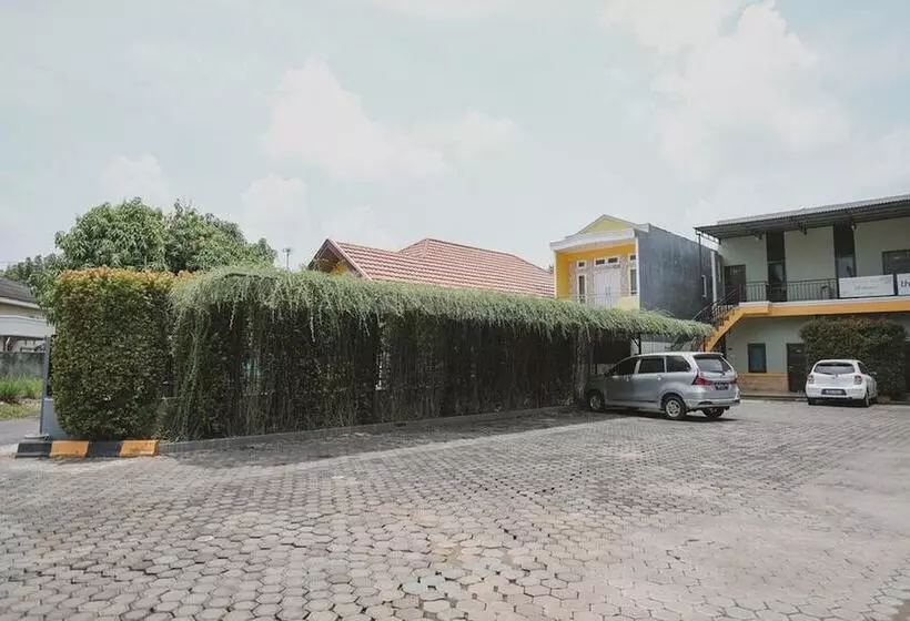 پانسیون Reddoorz Syariah Near Kantor Walikota Jambi