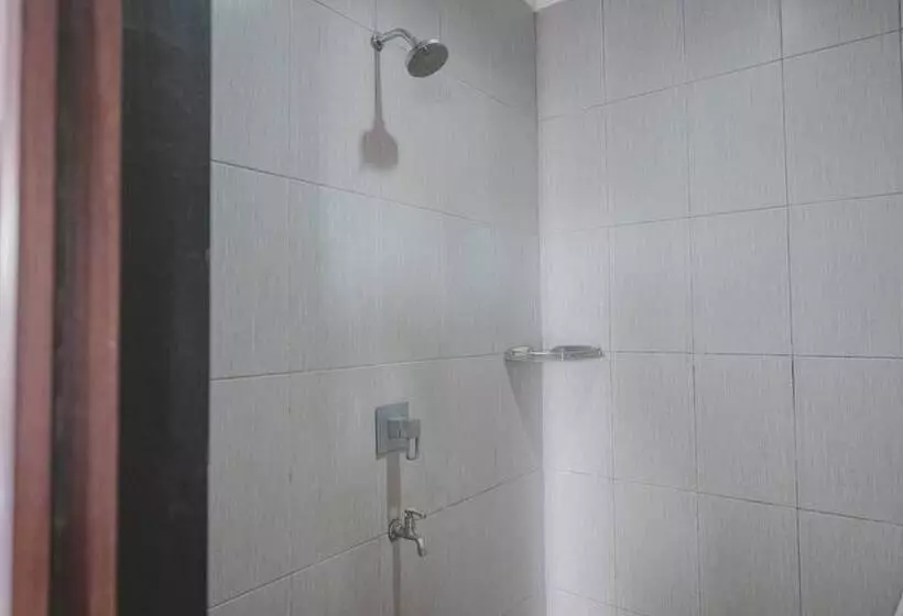 پانسیون Reddoorz Syariah Near Kantor Walikota Jambi