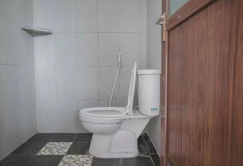 پانسیون Reddoorz Syariah Near Kantor Walikota Jambi