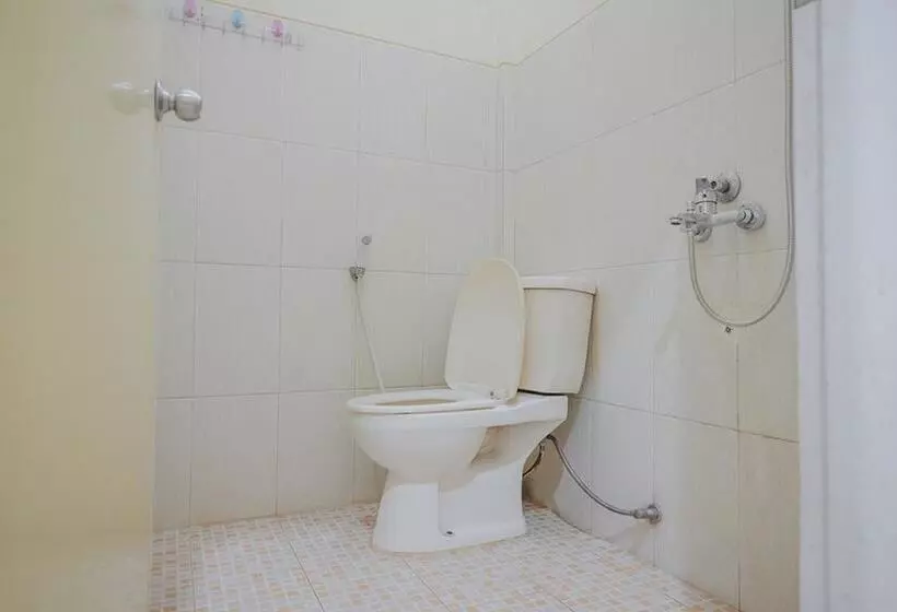 پانسیون Reddoorz Syariah Near Kantor Walikota Jambi