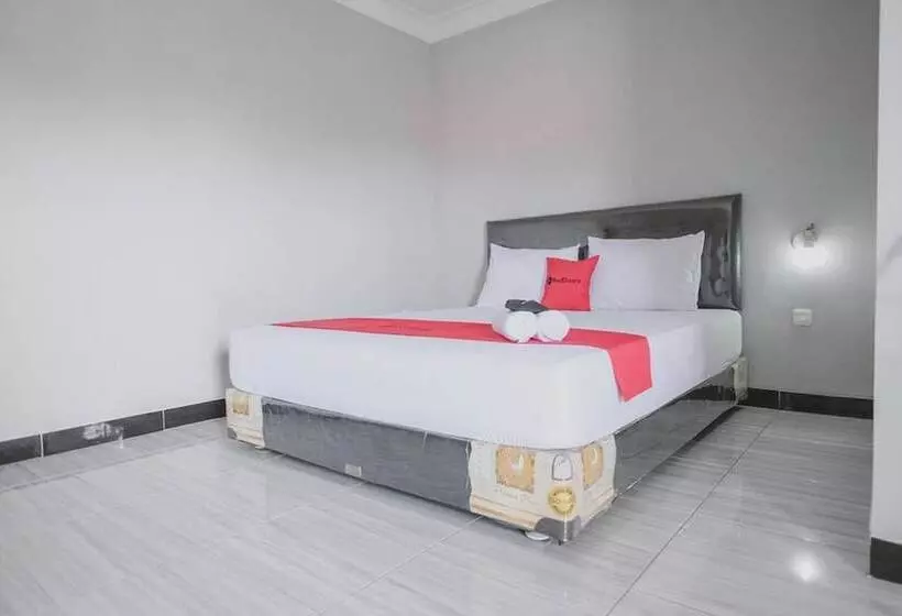پانسیون Reddoorz Syariah Near Kantor Walikota Jambi