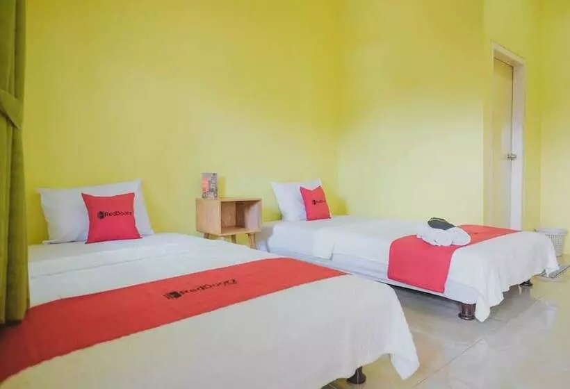 پانسیون Reddoorz Syariah Near Kantor Walikota Jambi