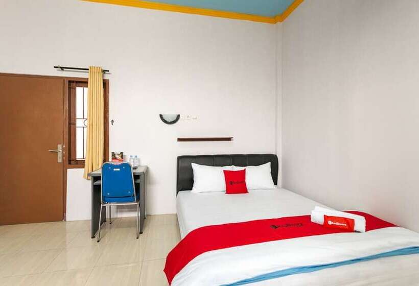 بنسيون Reddoorz Syariah Near Stadion Manahan Solo 2