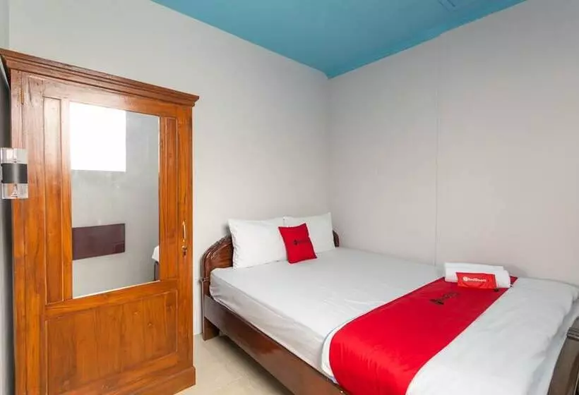 ペンション Reddoorz Syariah Near Stadion Manahan Solo 2