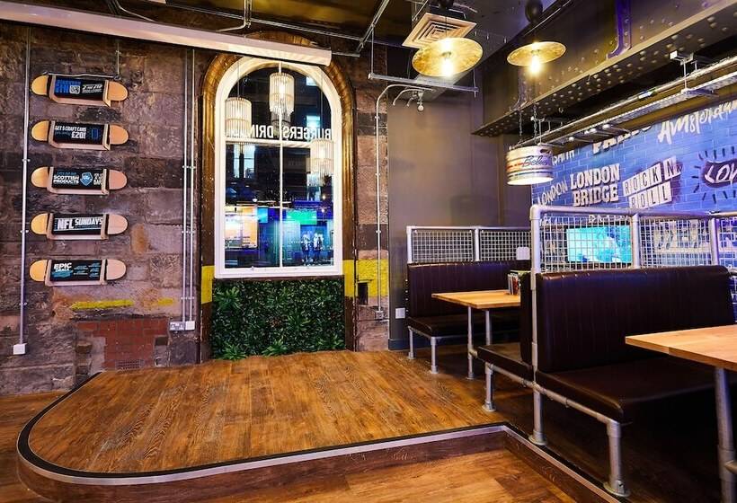 ユースホステル St Christopher's Edinburgh Old Town