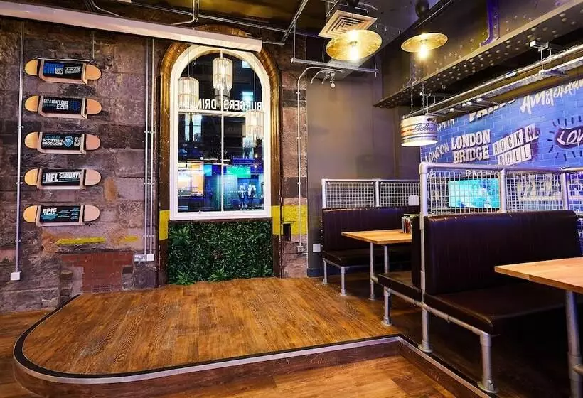 Retkeilymaja St Christopher's Edinburgh Old Town