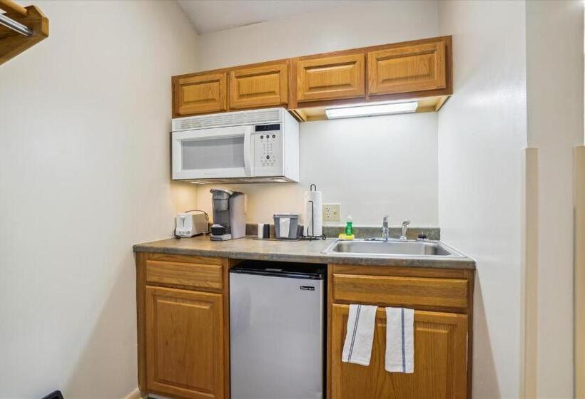 호텔 Cedarbrook Queen Studio 210