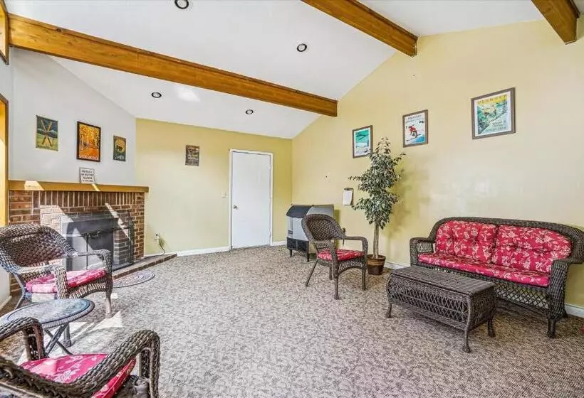 Hotelli Cedarbrook Queen Studio 210