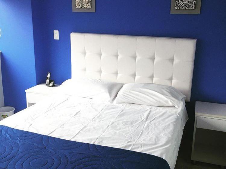 Отель Garden City Boutique