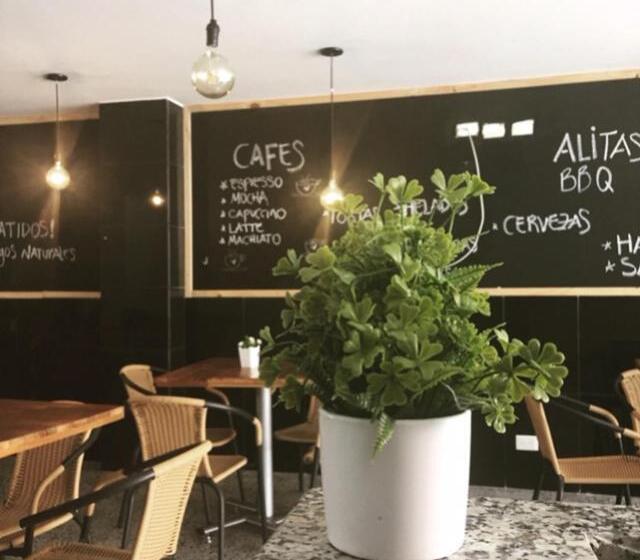 Отель Garden City Boutique