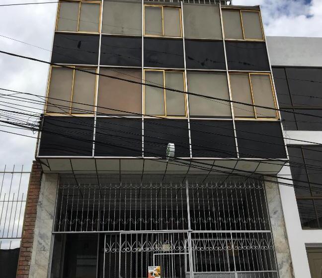 Отель Garden City Boutique