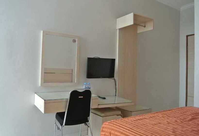 Отель Grand Tulip