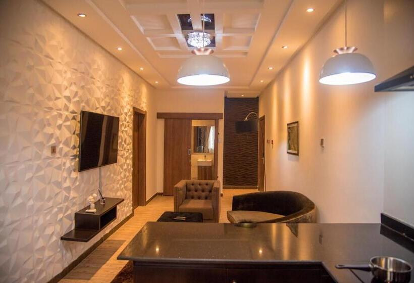 James Court Hotel & Luxury Apartments