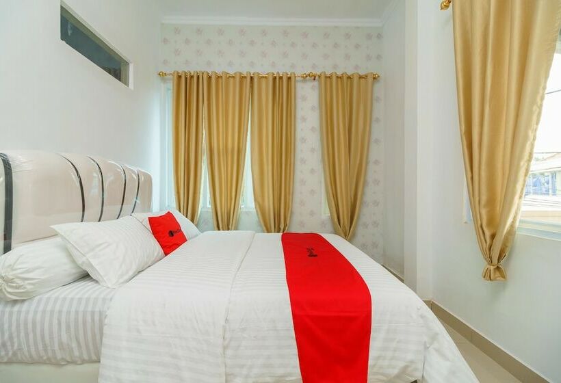 Pension Reddoorz Syariah Near Simpang Sekip Palembang