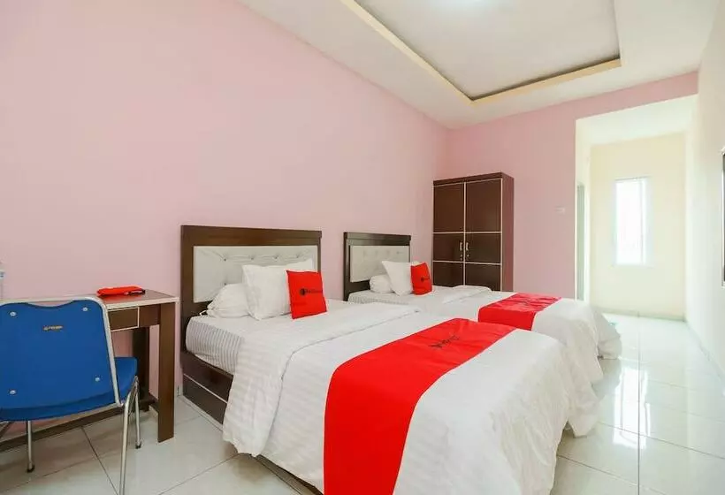 ペンション Reddoorz Syariah Near Simpang Sekip Palembang