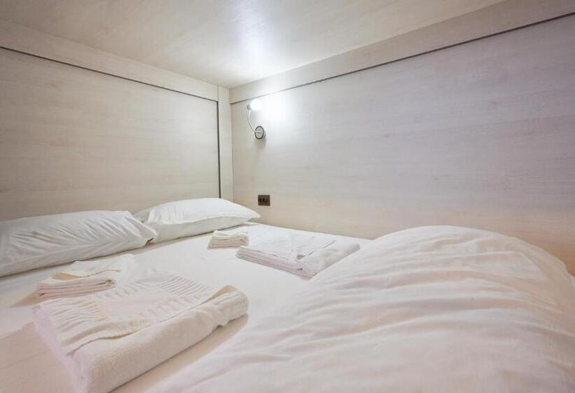 Secret Boutique Hostel