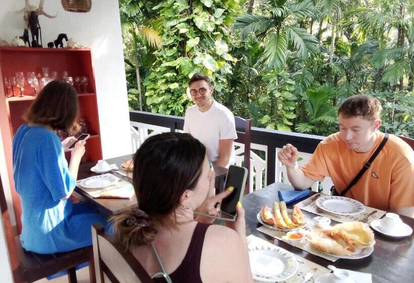 Общежитие Green Turf