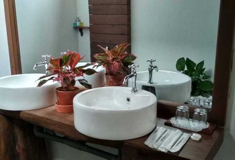 Bayu Lestari Island Resort