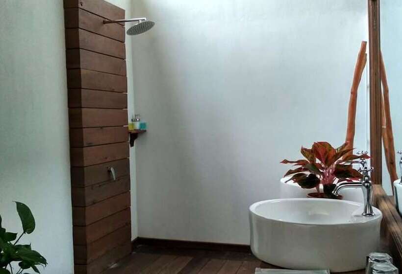 Bayu Lestari Island Resort