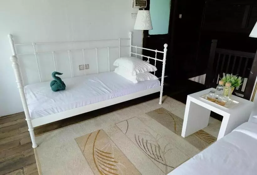 Bayu Lestari Island Resort