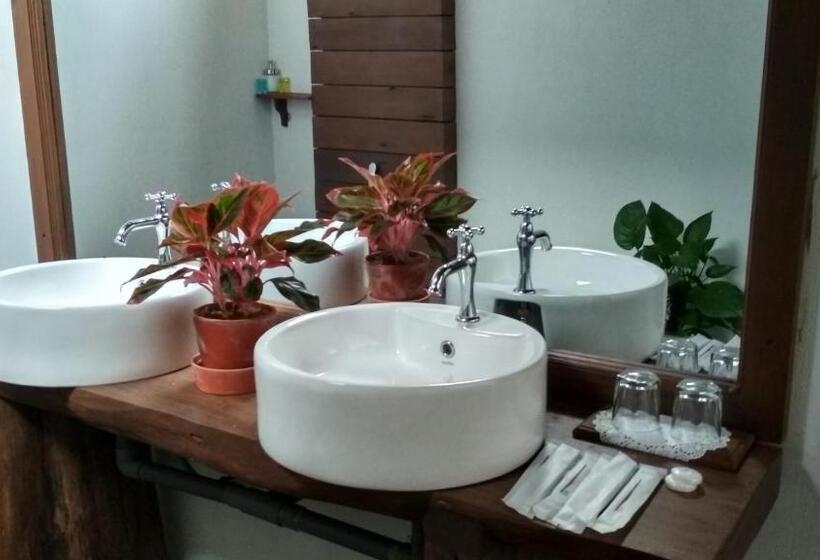 Bayu Lestari Island Resort