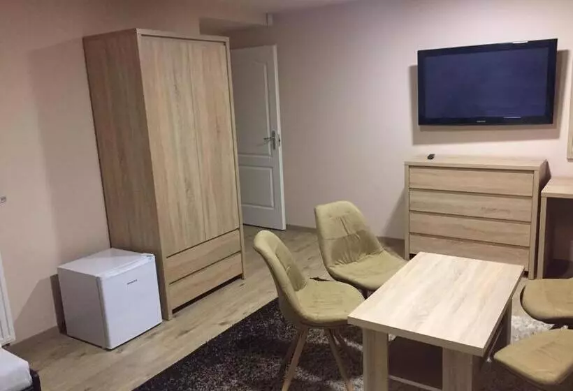 ベッドアンドブレックファースト Mokka Panzió