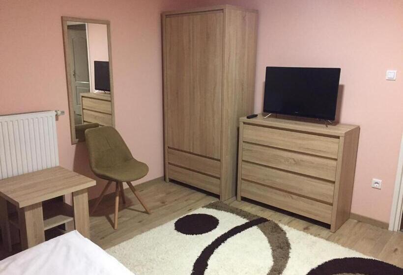 住宿加早餐  Mokka Panzió