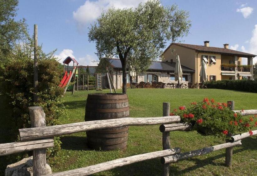 בית מלון כפרי Agriturismo Moro Barel