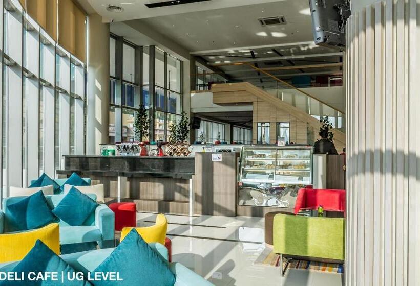 בית מלון כפרי Astana Wing  Riverside Majestic