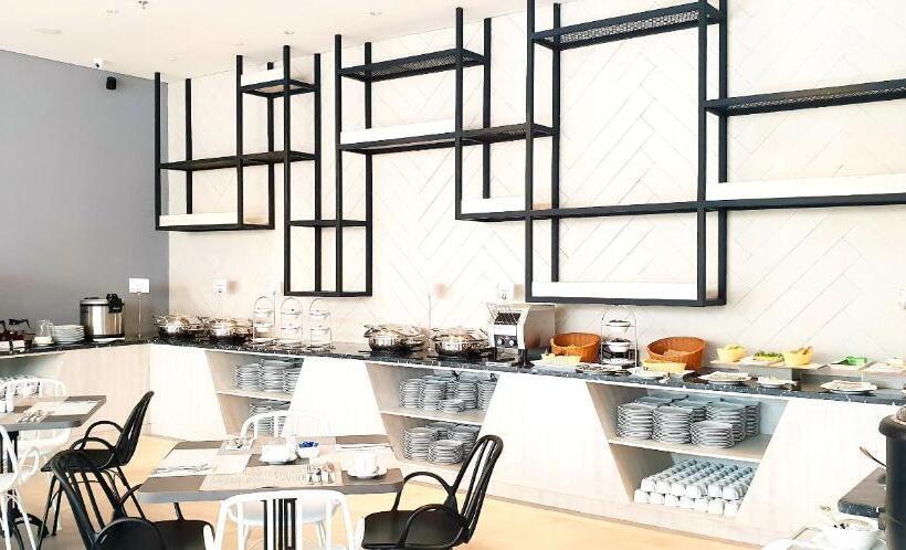 בית מלון כפרי Bw Inn Belitung