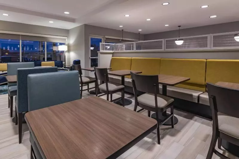 هتل Towneplace Suites By Marriott Leavenworth