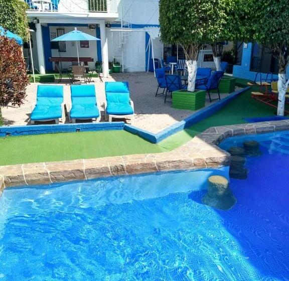 Пансион Casa De Huéspedes May