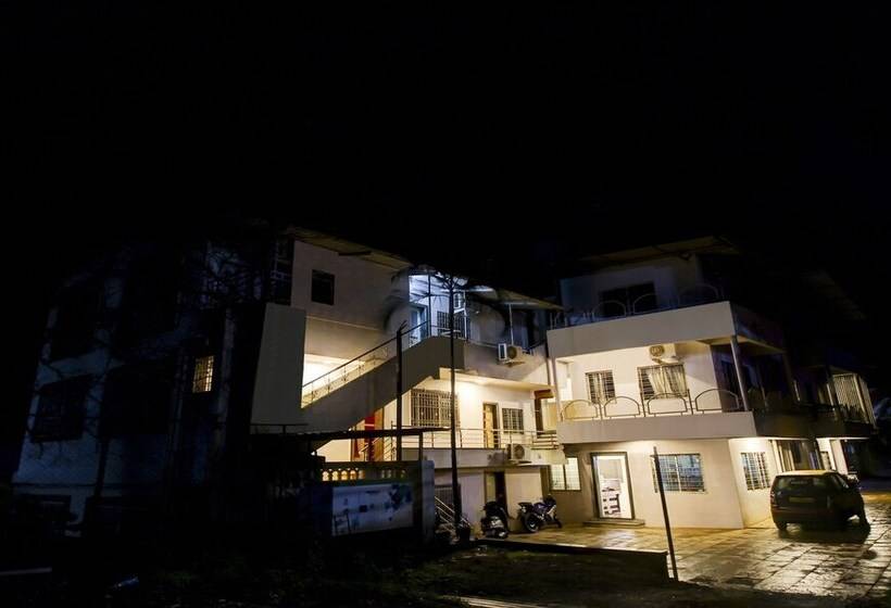 Treebo Trip Hotel Guru Krupa