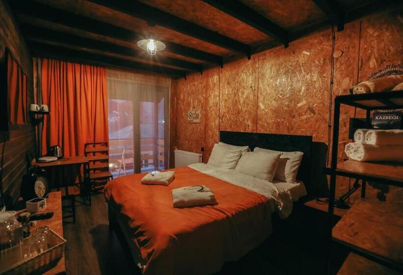 Wooden Hotel Kazbegi