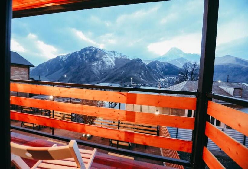 Wooden Hotel Kazbegi