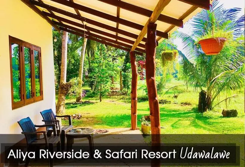 هاستل Aliya Riverside & Safari Resort