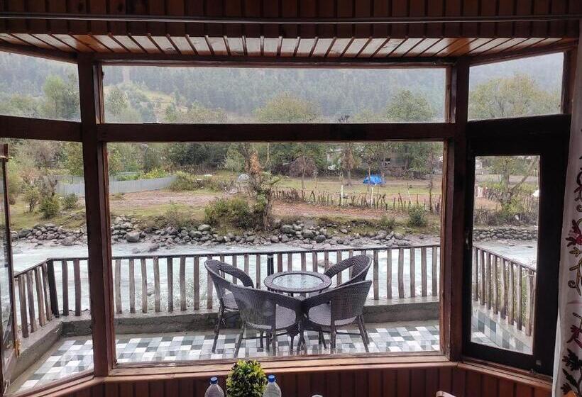 בית מלון כפרי White House