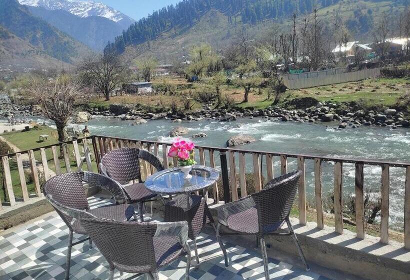 בית מלון כפרי White House