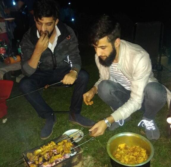 בית מלון כפרי White House