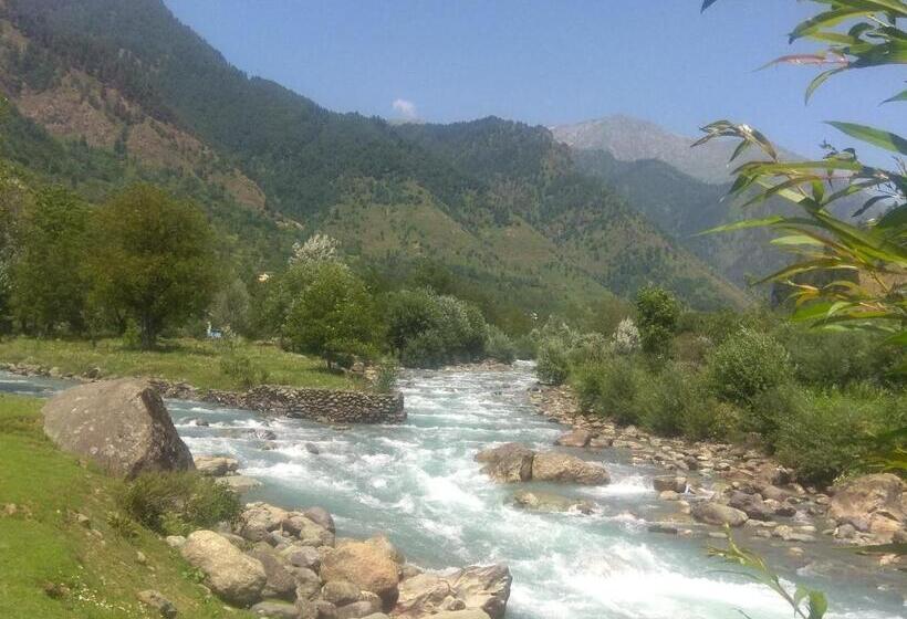 בית מלון כפרי White House