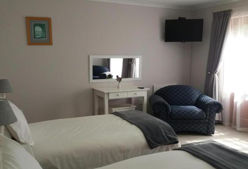 بنسيون Andelomi Nature's Rest