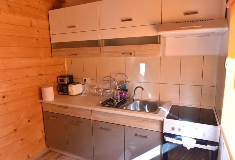 پانسیون Casa Green Garden